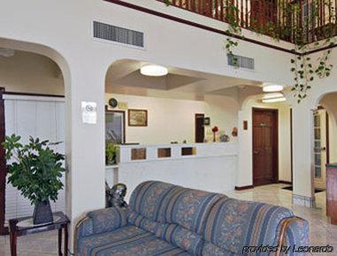 Super 8 Donna Hotel Exterior photo